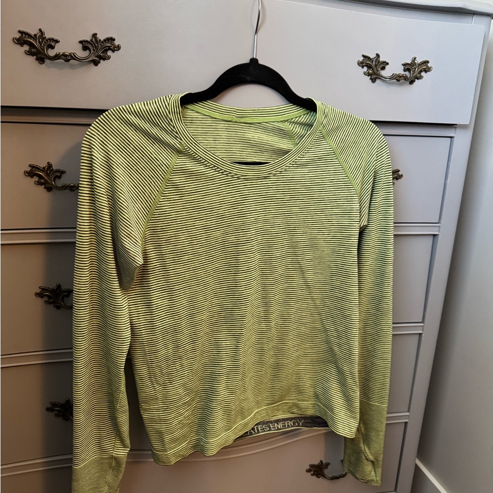 Swiftly Tech Waist Length Long Sleeve